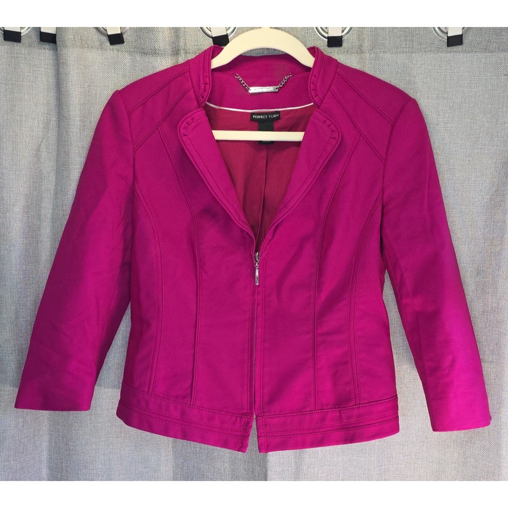 White/Black Perfect Form Fuchsia Short Length Women's 1/2 zip Jacket Sz 6